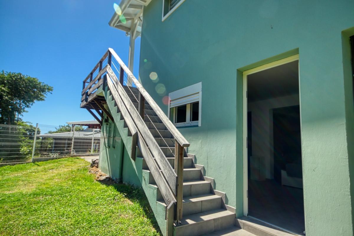 Location maison Martinique - escalier